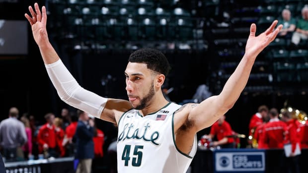 denzel_valentine_msu_.jpg